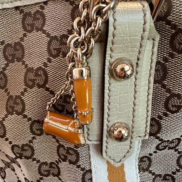 Gucci canvas tote with charm - Picture 13 of 15